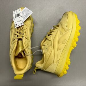 Cardi B Reebok Sneaker V2 Yellow Running Shoe Course A Pied Womens Size 7 NWT